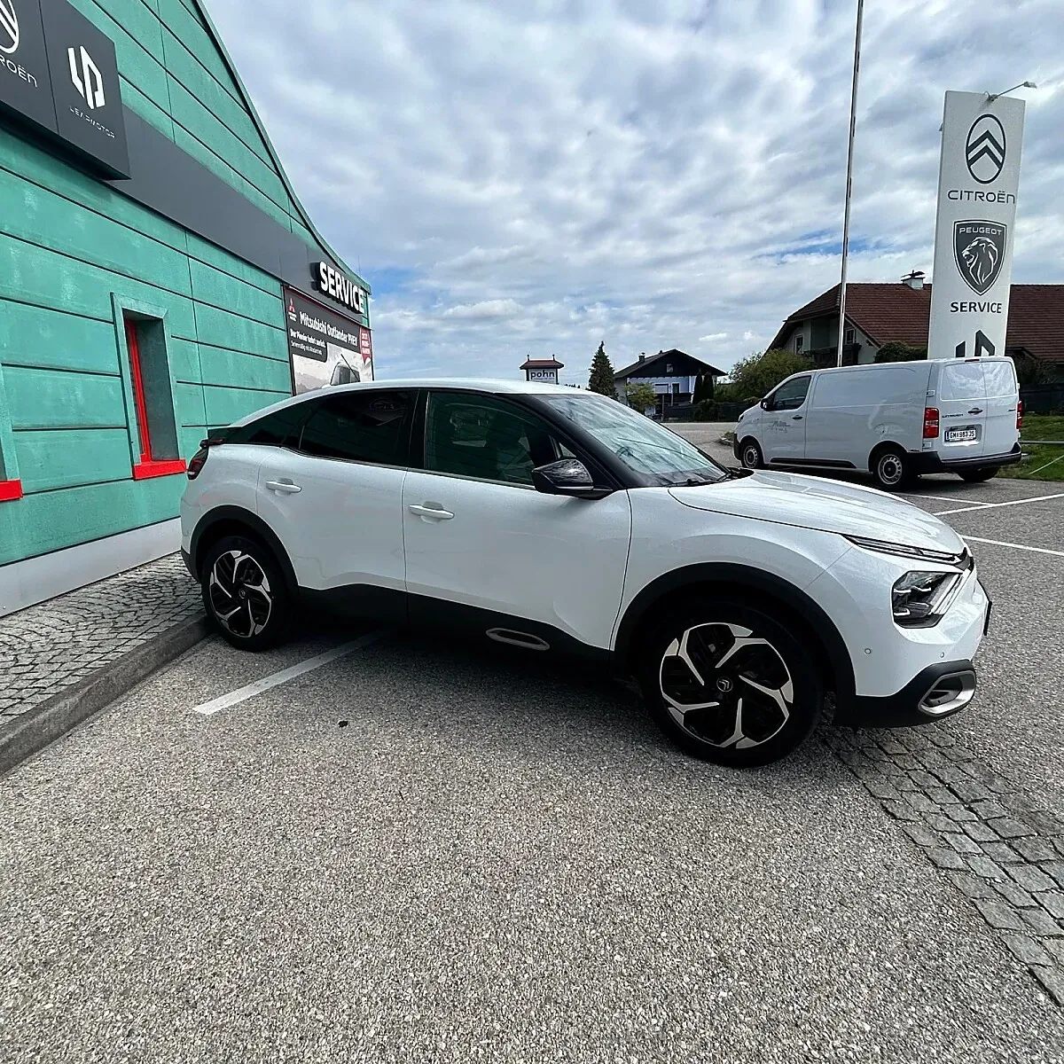 Citroen C4 2022 photo 3