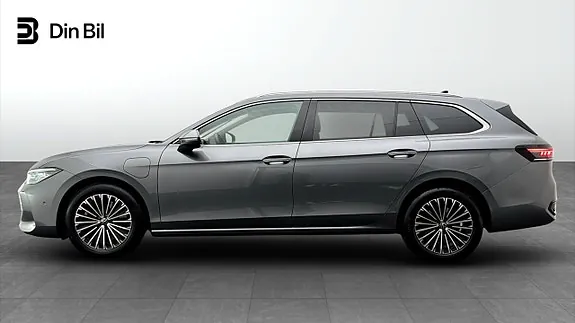 Volkswagen Passat 2025 photo 2