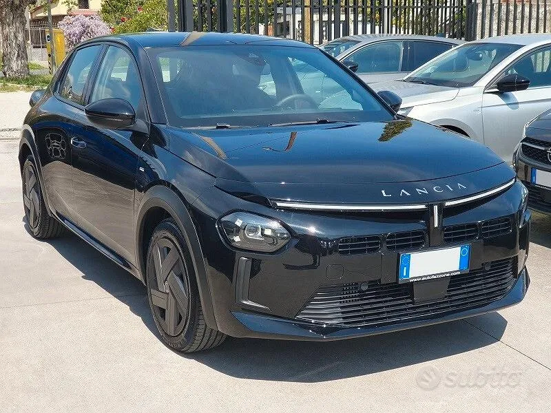 Lancia Ypsilon
