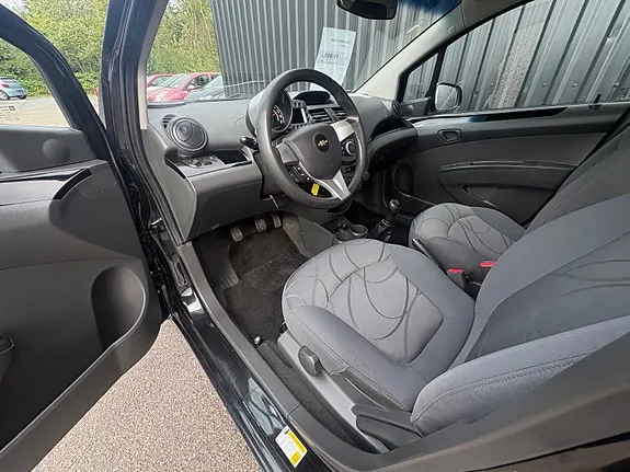Chevrolet Spark 2012 photo 4