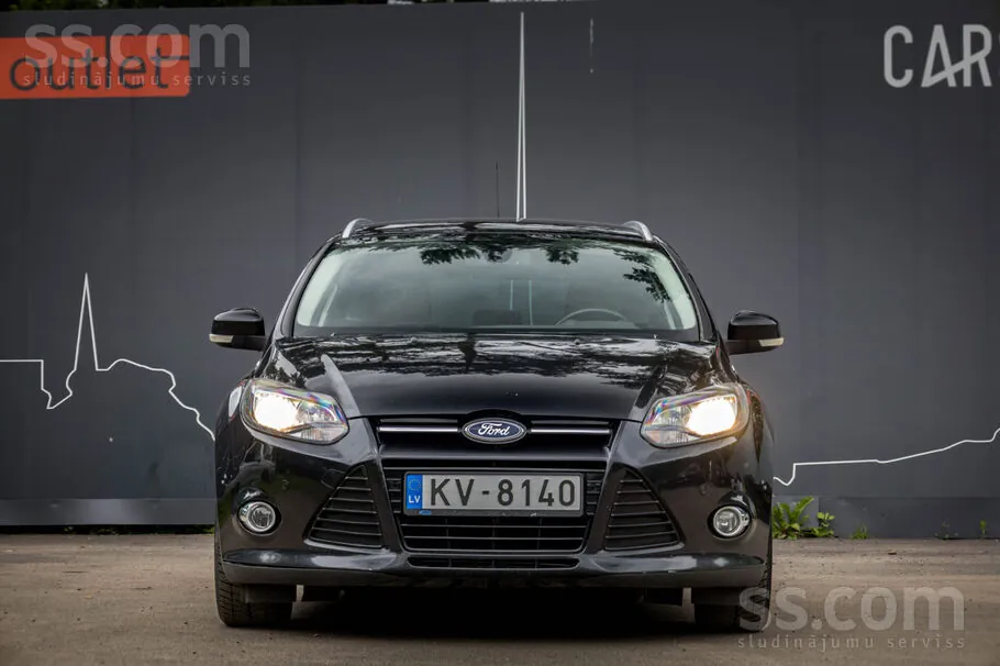 Ford Focus 2014 photo 2