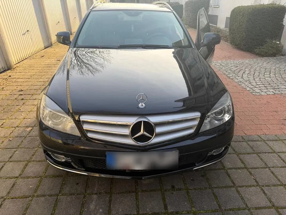 Mercedes-Benz C180