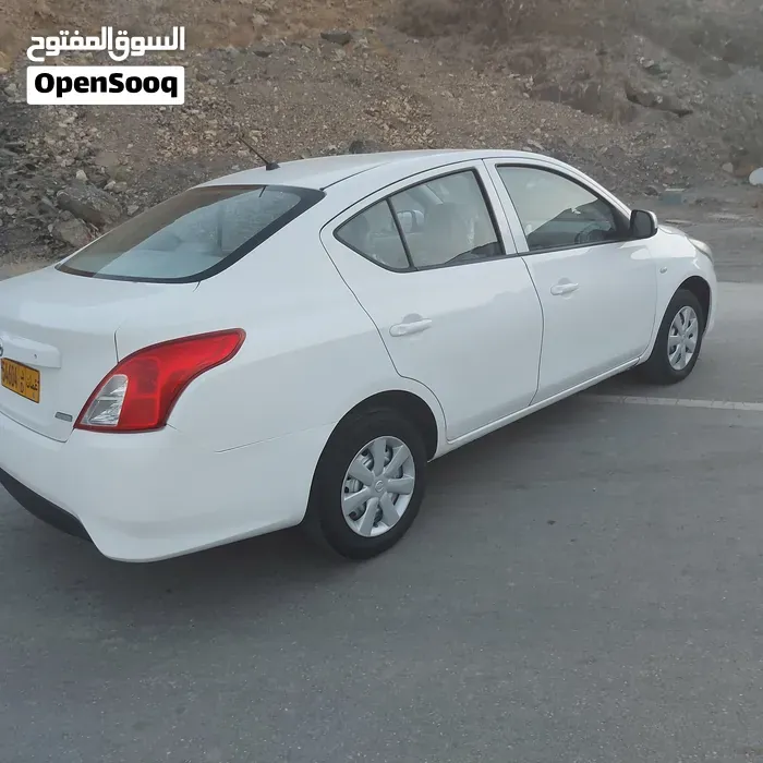 Nissan Sunny 2015 photo 3