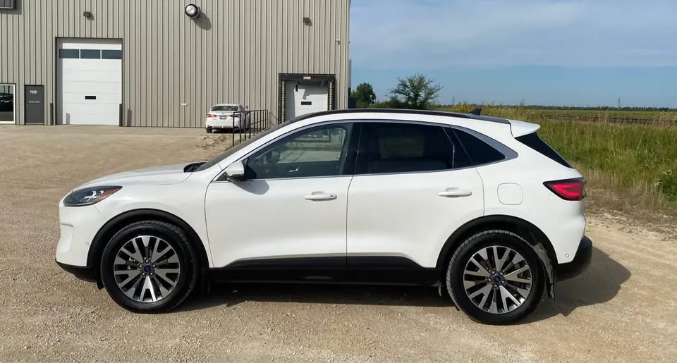 Ford Escape 2020 photo 2
