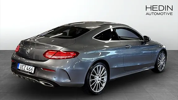 Mercedes-Benz C300 2018 photo 2