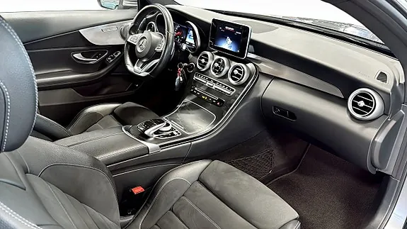 Mercedes-Benz C300 2018 photo 3