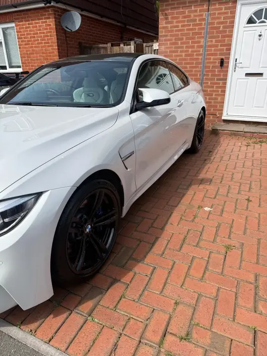 BMW M4 2018 photo 5