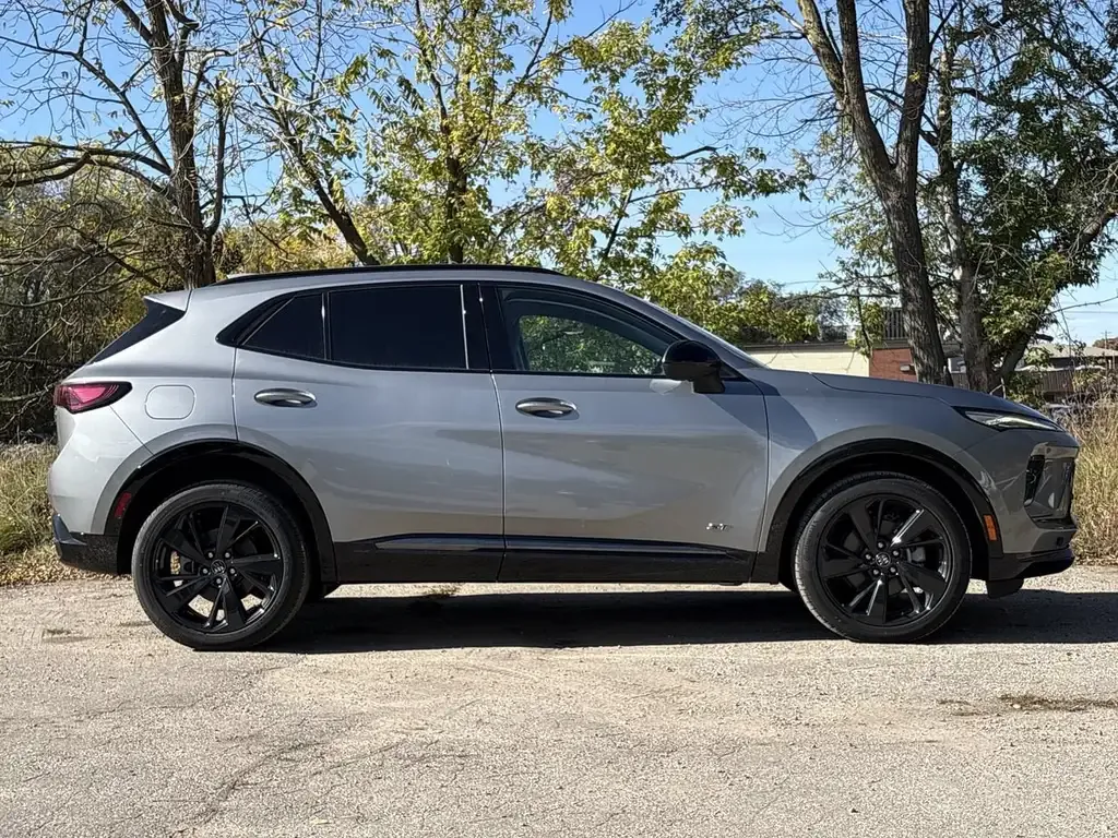 Buick Envision 2026 photo 5