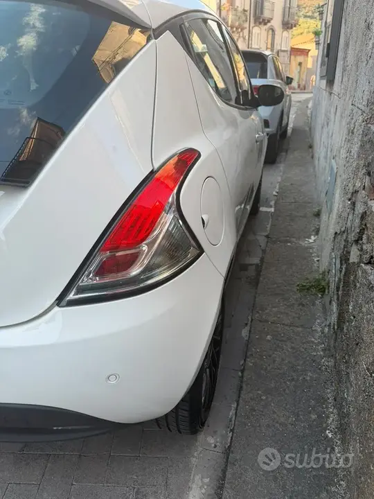 Lancia Ypsilon 2011 photo 5