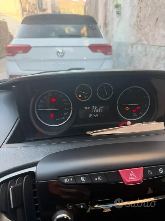 Lancia Ypsilon 2011 photo 2