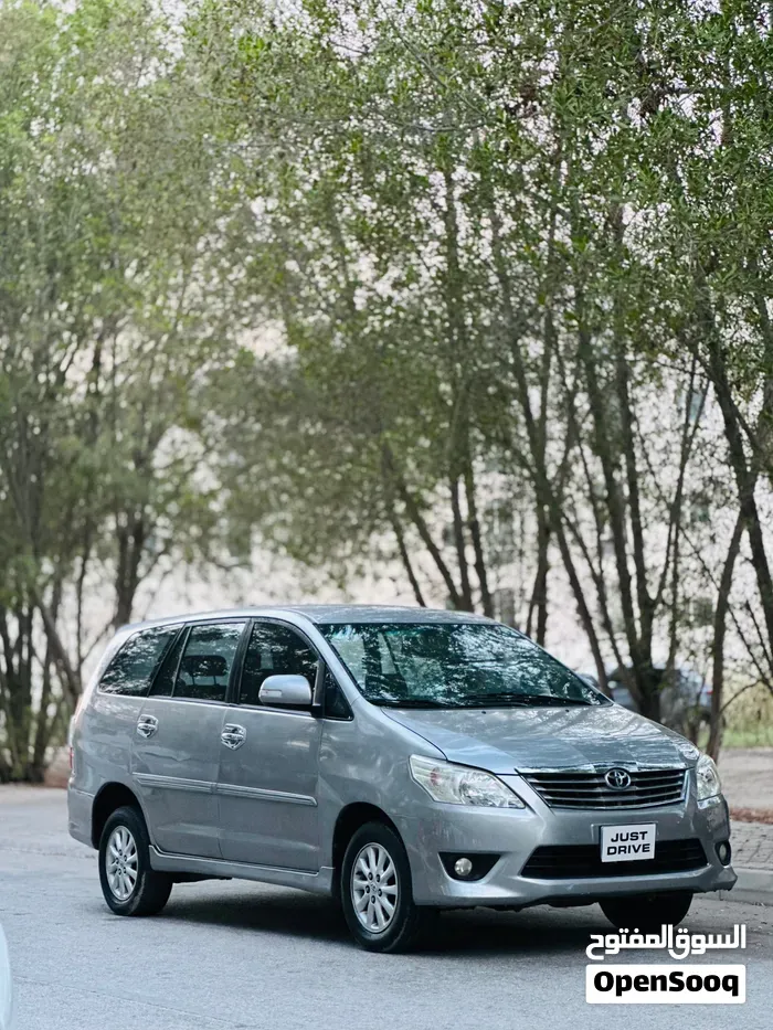 Toyota Innova 2015 photo 3