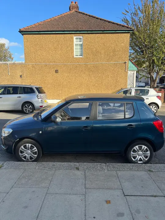 Skoda Fabia 2012 photo 5