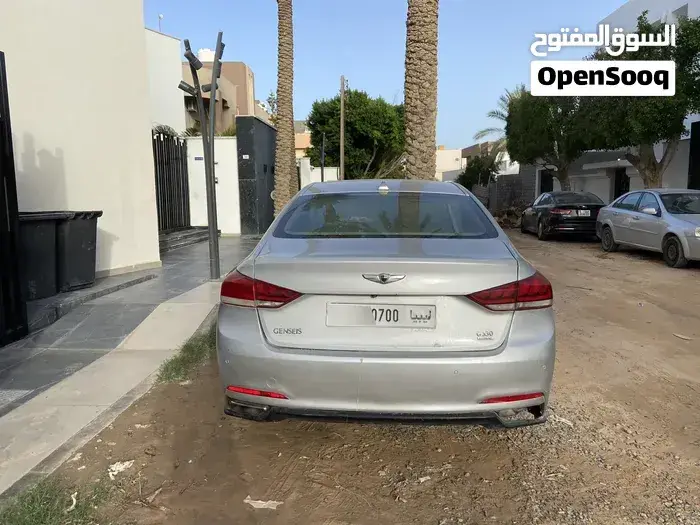 Genesis G80 2016 photo 4