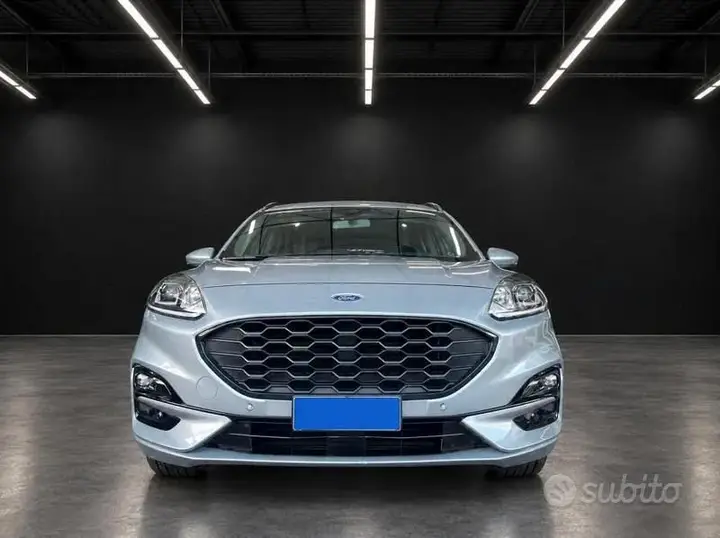 Ford Kuga 2022 photo 2