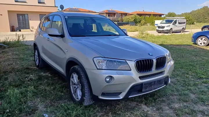 BMW X3 2011 photo 3