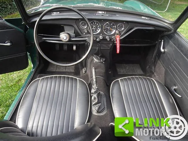 Triumph Spitfire 1965 photo 2