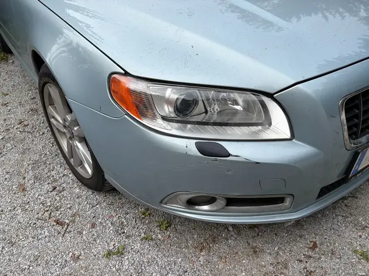 Volvo V70 2009 photo 3