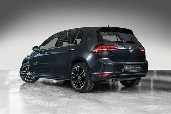 Volkswagen Golf 2016 photo 2