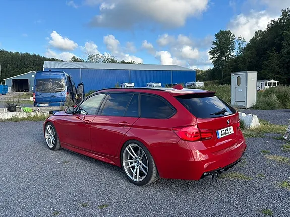 BMW 330I 2016 photo 4
