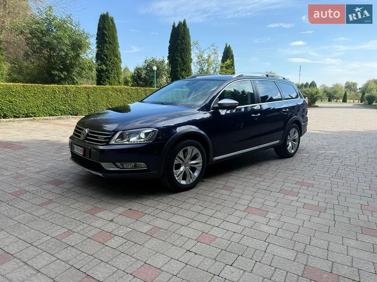 Volkswagen Passat Alltrack 2012 photo 2