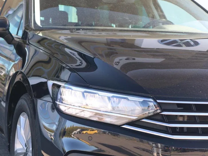 Volkswagen Passat 2023 photo 3