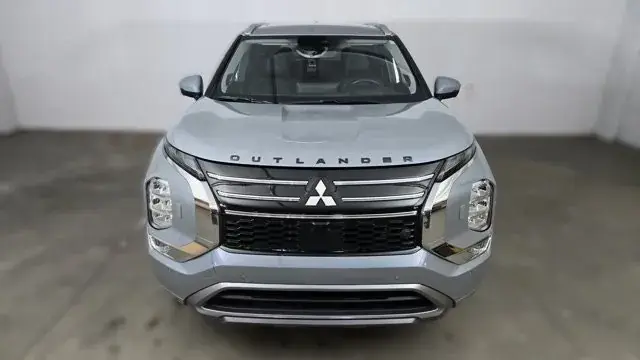 Mitsubishi Outlander 2025 photo 2