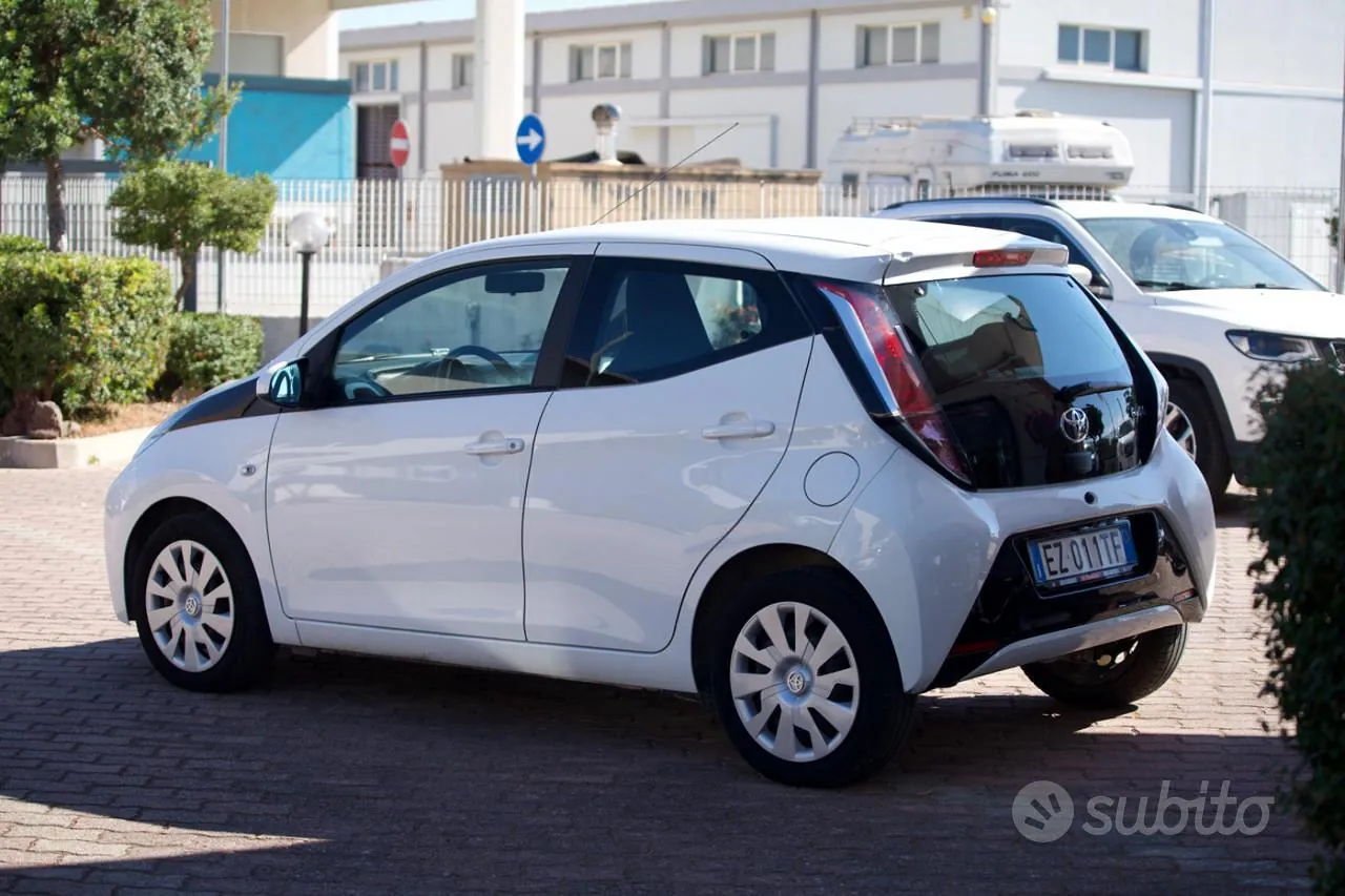 Toyota Aygo 2015 photo 3