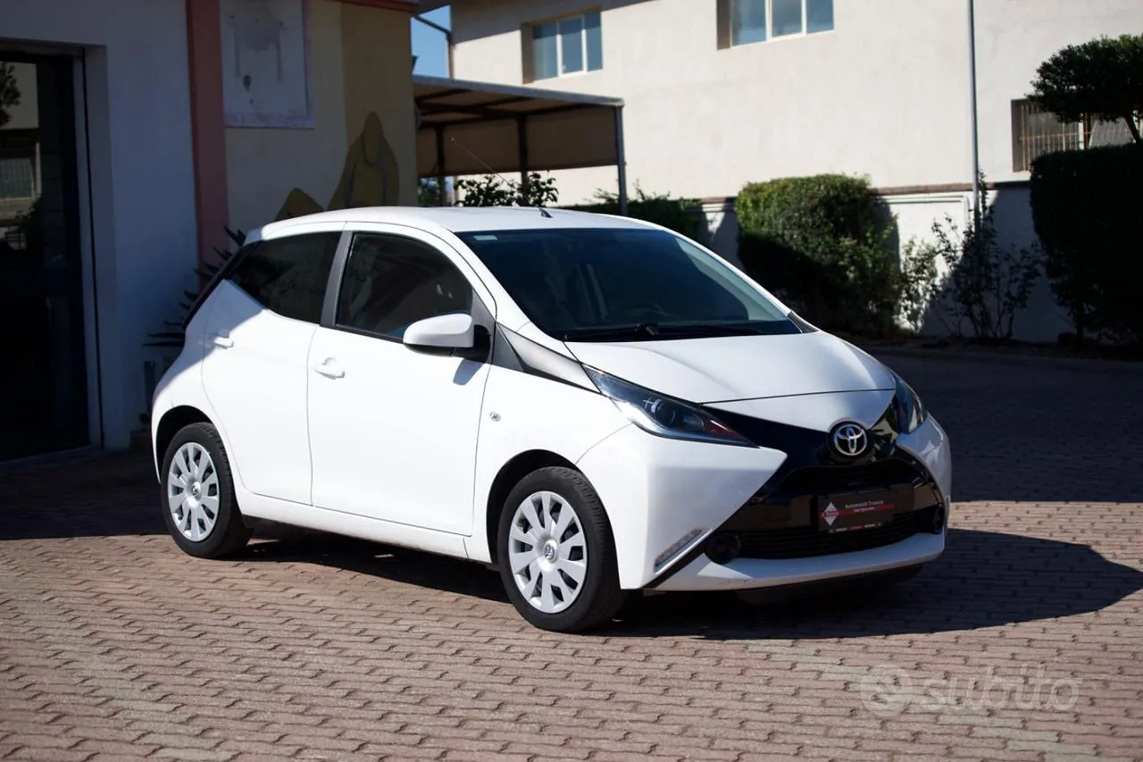 Toyota Aygo 2015 photo 2