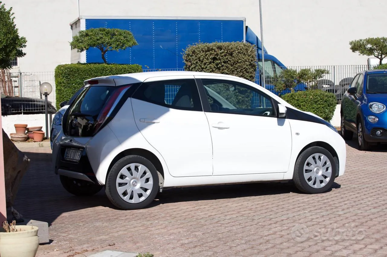 Toyota Aygo 2015 photo 5