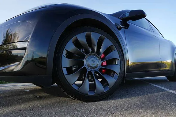Tesla Model Y 2022 photo 2