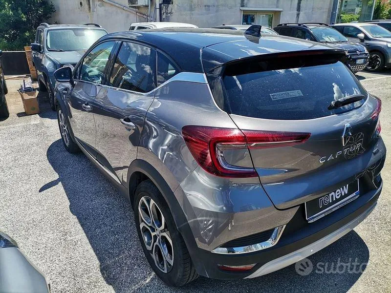 Renault Captur 2022 photo 4