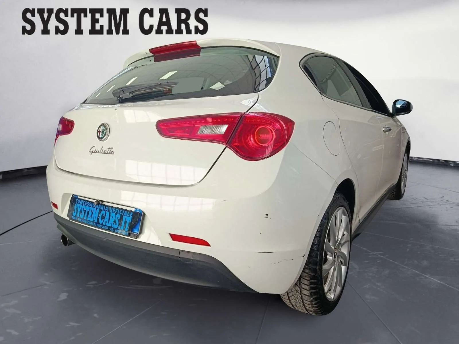 Alfa Romeo Giulietta 2011 photo 3