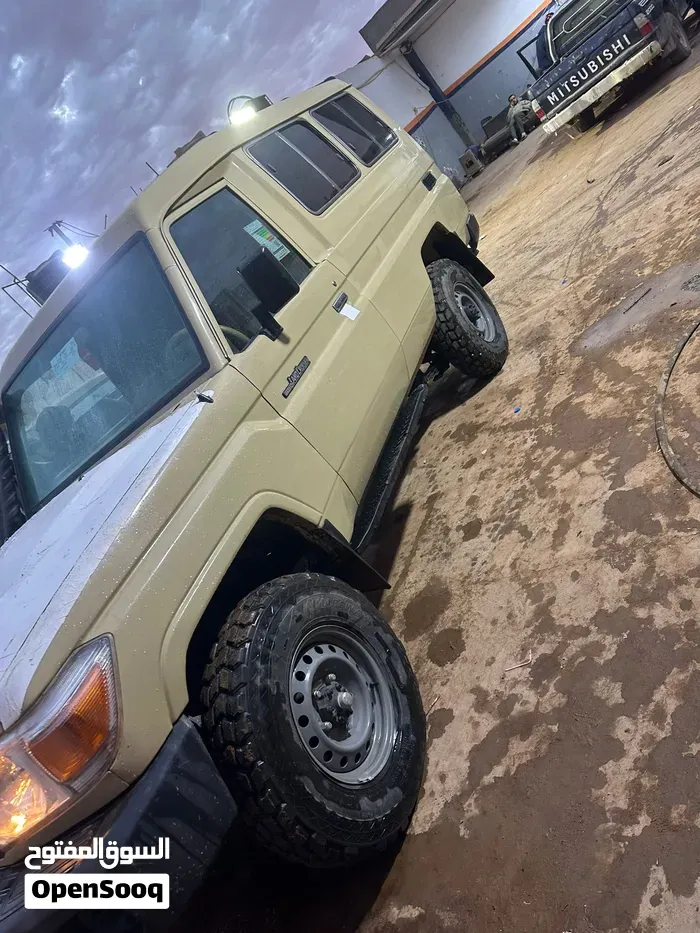 Toyota Land Cruiser 2010 photo 3