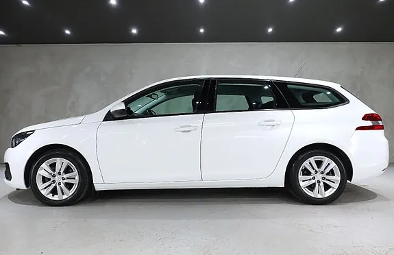 Peugeot 308 2019 photo 5