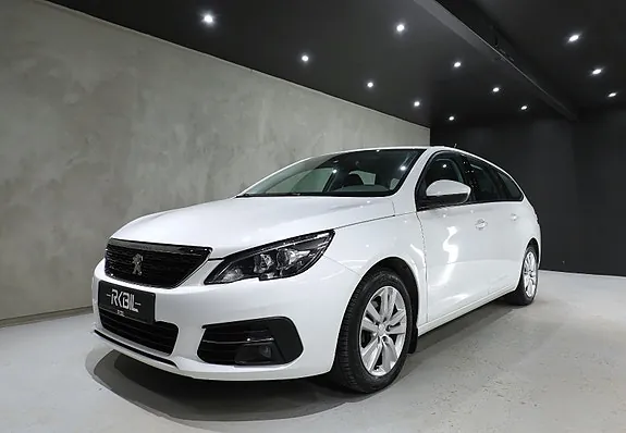 Peugeot 308 2019 photo 3