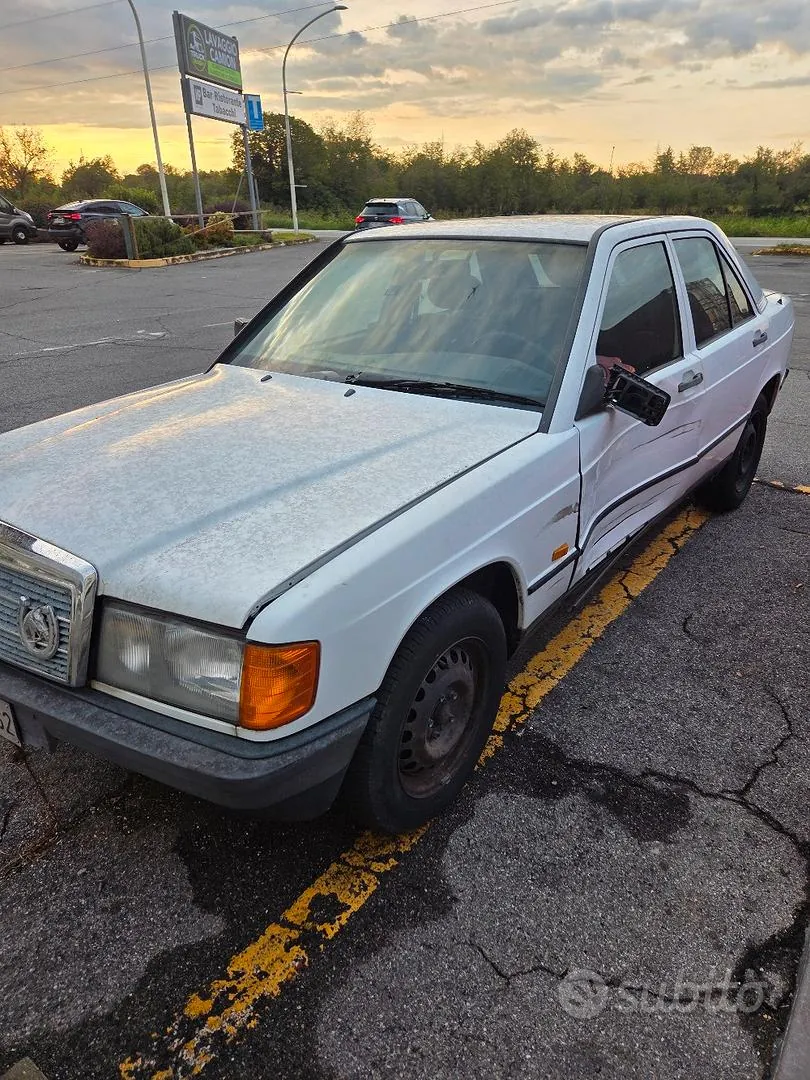 Mercedes-Benz 190