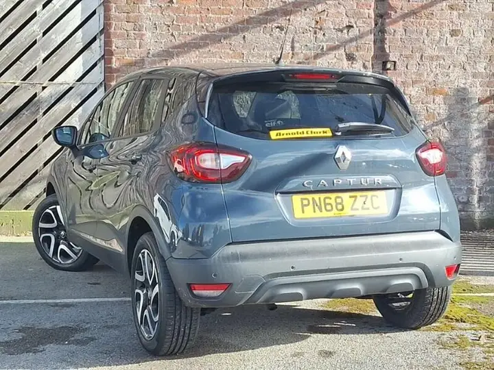 Renault Captur 2018 photo 2