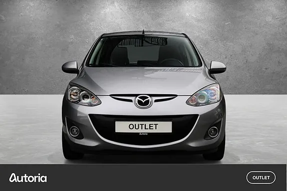 Mazda 2 2012 photo 3