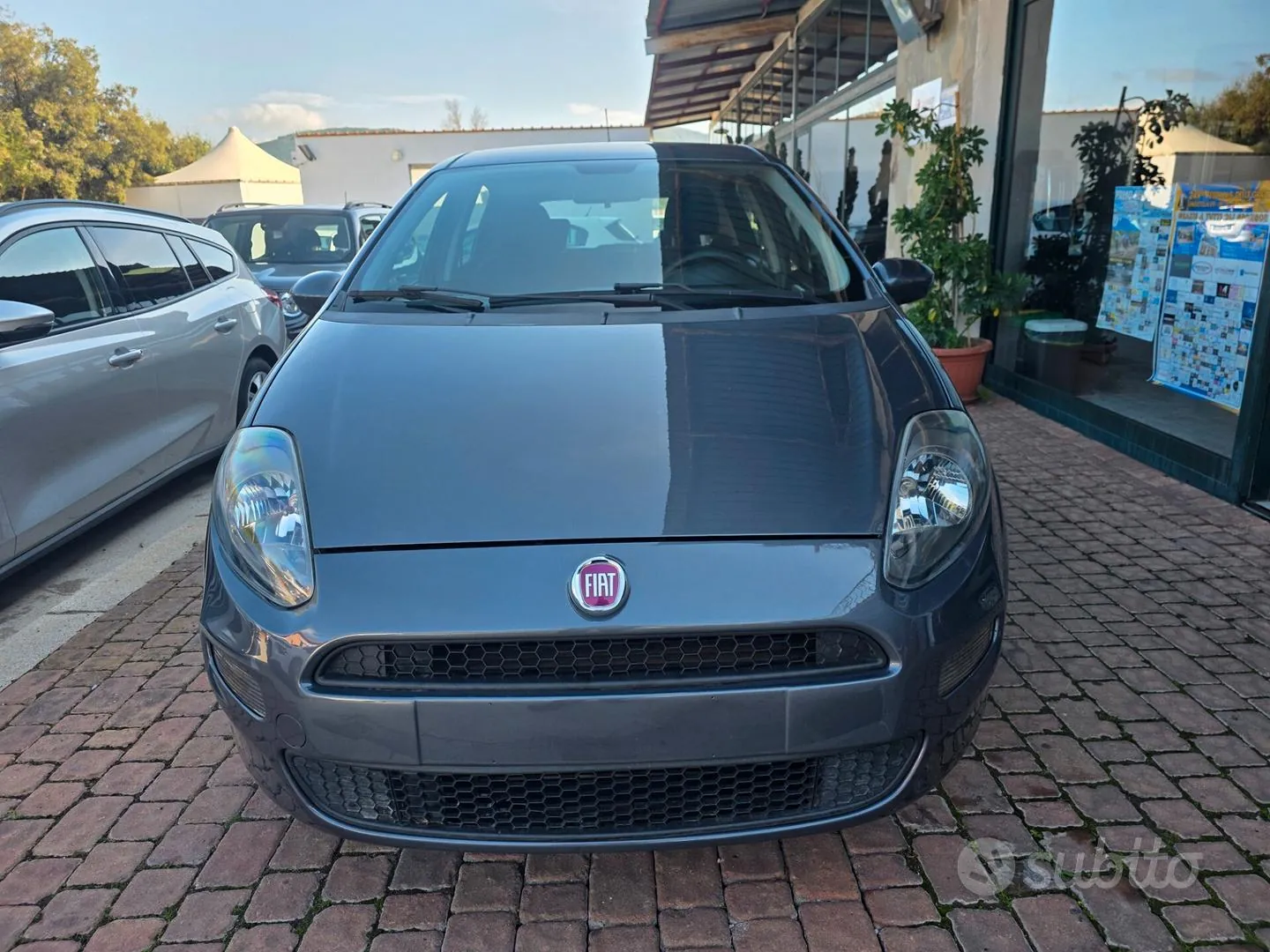 Fiat Punto 2014 photo 2