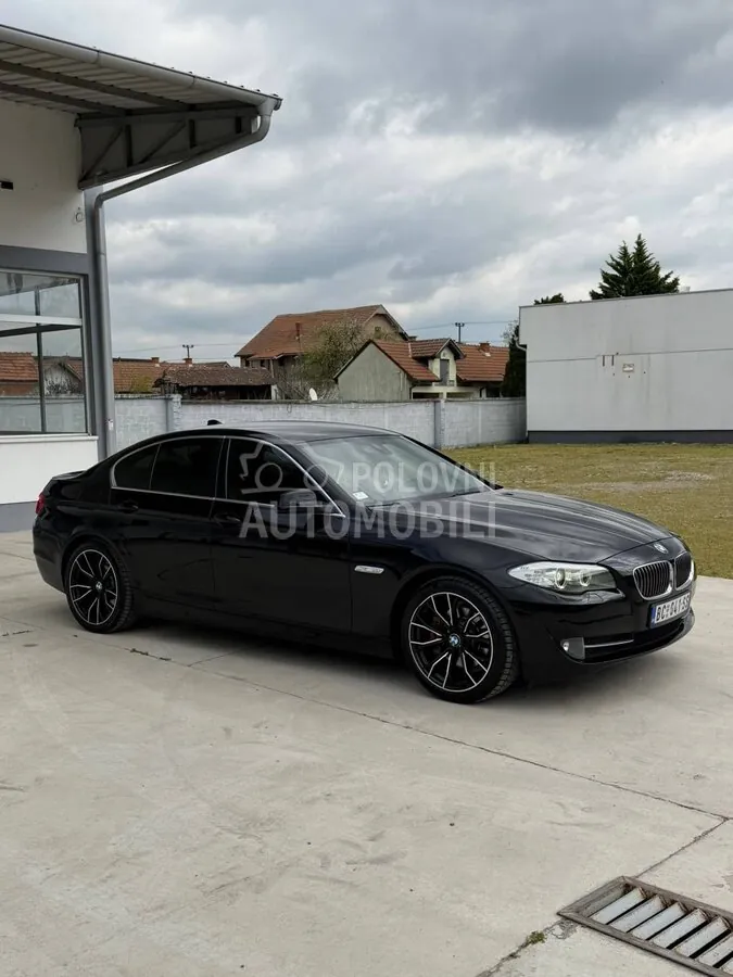 BMW 520 2012 photo 2