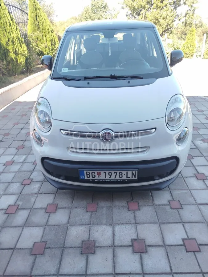 Fiat 500L 2014 photo 2