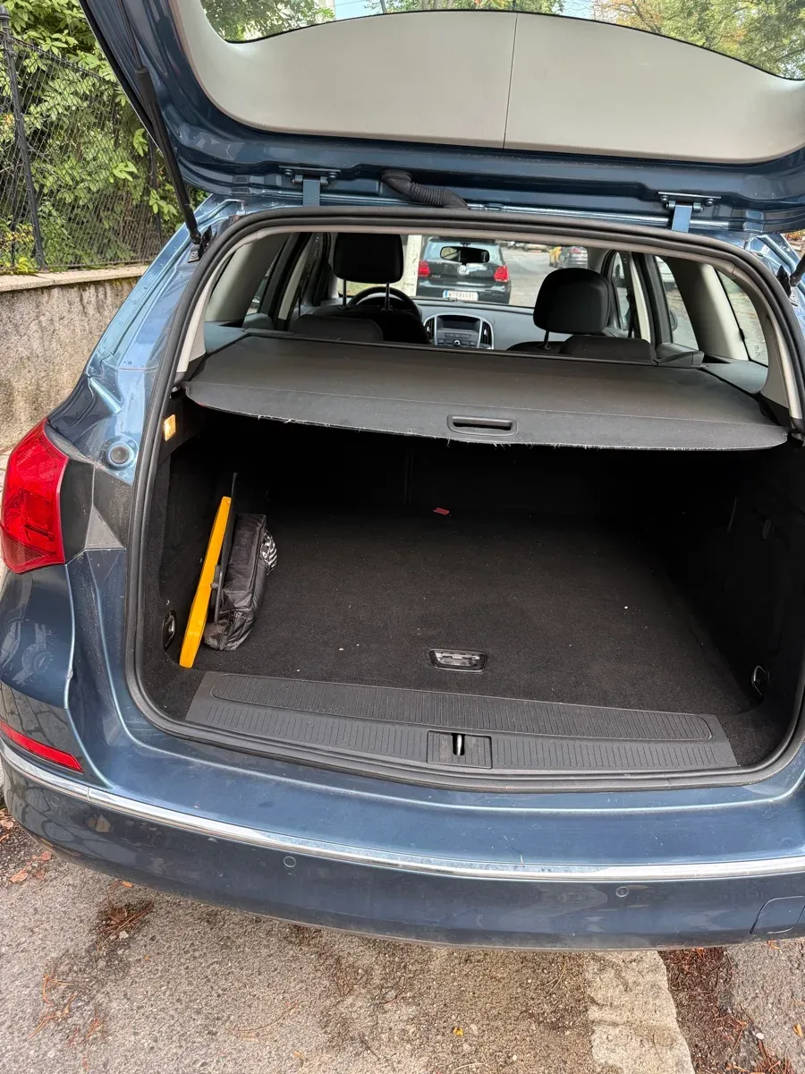 Opel Astra 2015 photo 2