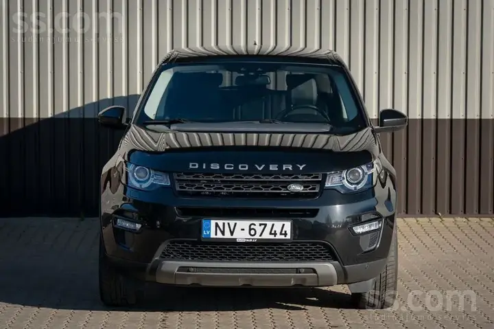 Land Rover Discovery Sport 2018 photo 2