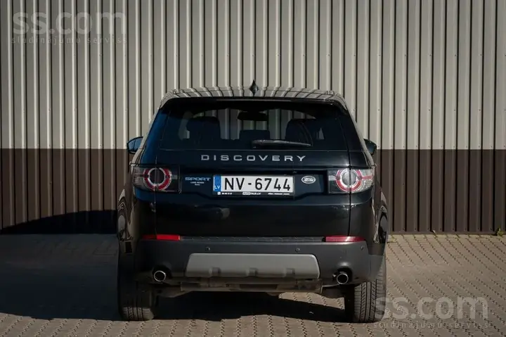 Land Rover Discovery Sport 2018 photo 5