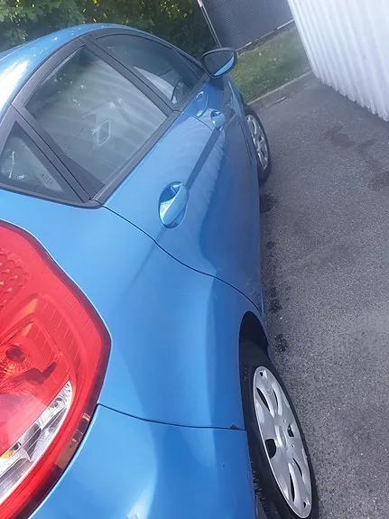 Ford Fiesta 2009 photo 3