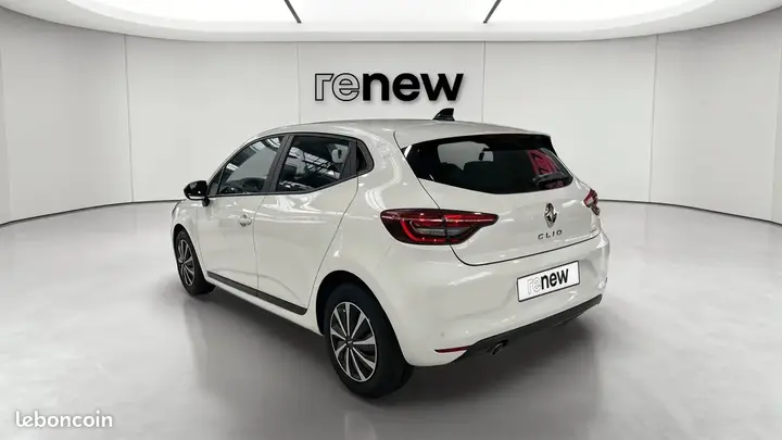 Renault Clio 2023 photo 3