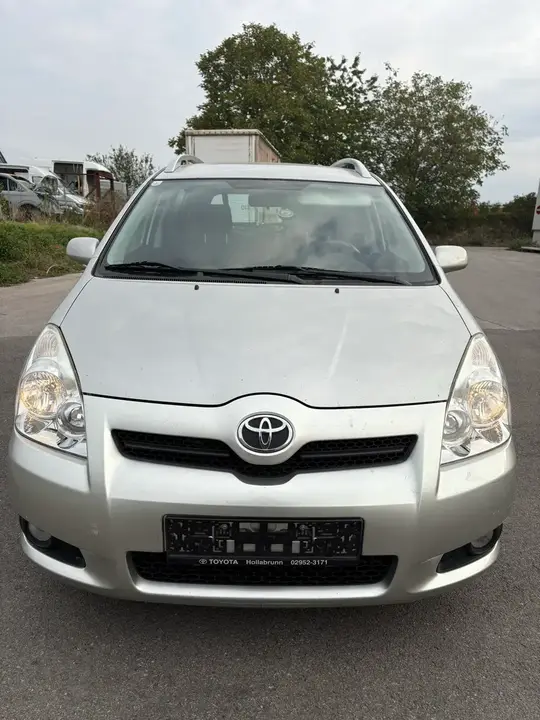 Toyota Corolla Verso 2007 photo 2