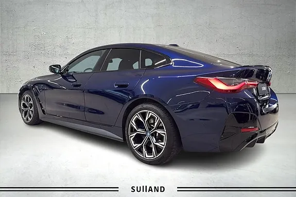 BMW I4 2022 photo 3