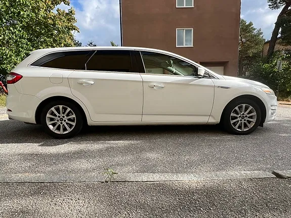 Ford Mondeo 2012 photo 5