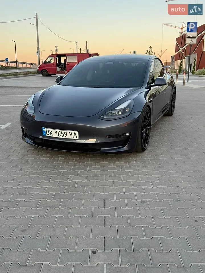 Tesla Model 3 2020 photo 5